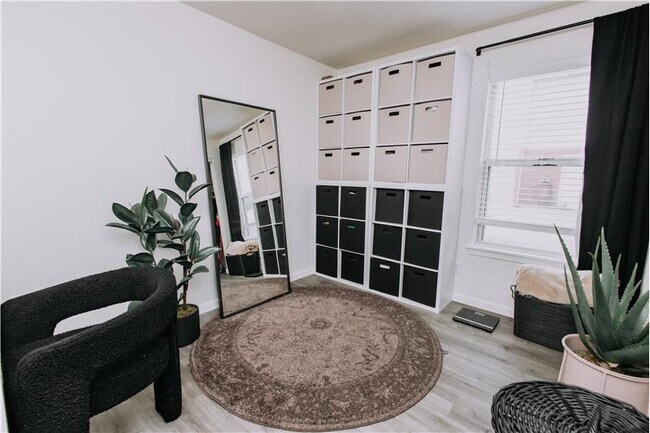 Foto del edificio - 1930 Independence Rd