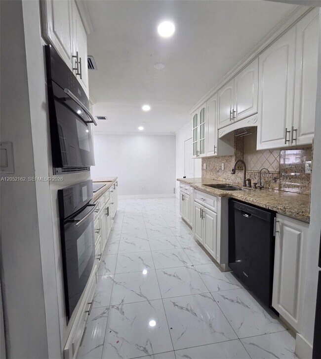 Building Photo - 11911 SW 185th St