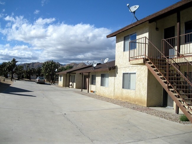 Foto del edificio - Fourplex