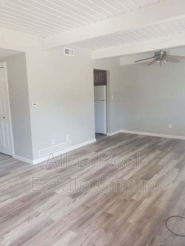 423 E Fountain Pl Unit 102, Manitou Springs, CO 80829 Condo for Rent