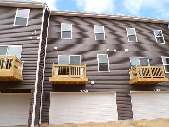 Building Photo - 6610 Linden Trl