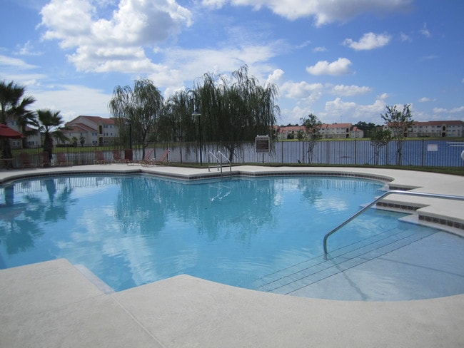 Foto del edificio - Mission Pointe