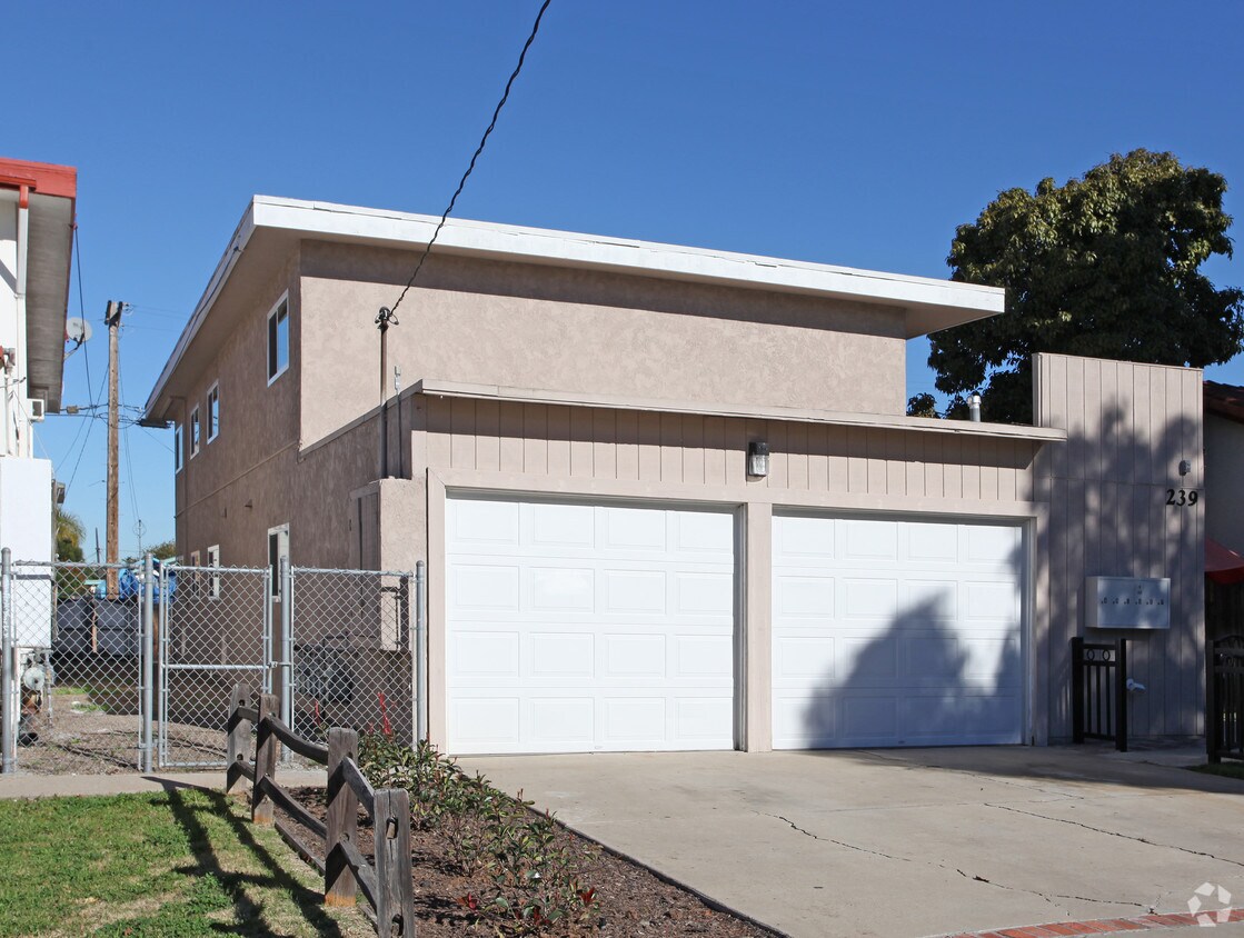 Primary Photo - 239 G St
