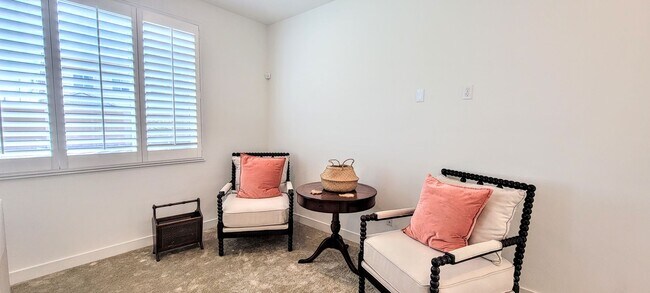 Building Photo - Gorgeous New Lennar Home - Lots of Upgrades - Solar- Must See