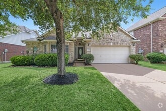 Building Photo - 15215 Millers Run Ln