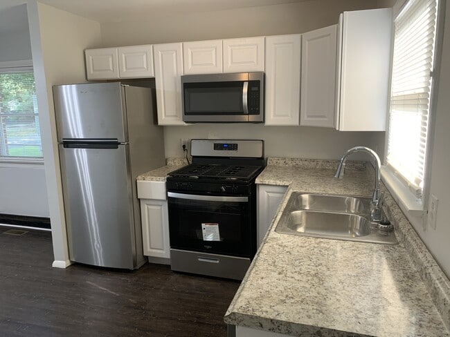Foto del edificio - 3324 Meadowbridge Rd
