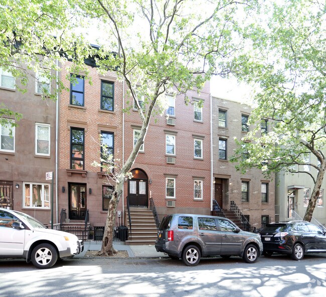 Building Photo - 317 Union St