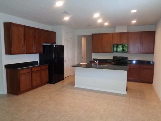 Building Photo - 3 bedroom in Green Cove Springs FL 32043