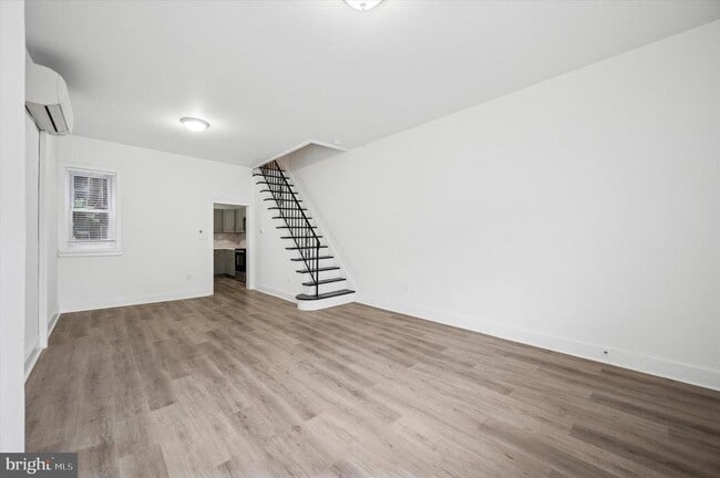 Building Photo - 2919 N Mascher St