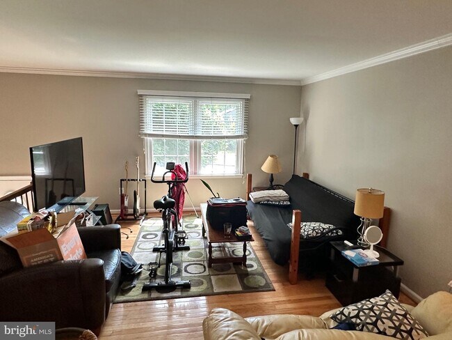 Building Photo - 12018 Stuart Ridge Dr