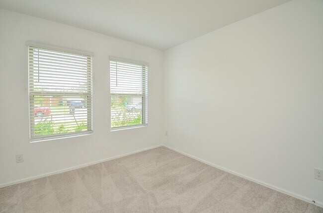 Foto del edificio - 27127 Breakaway Ln