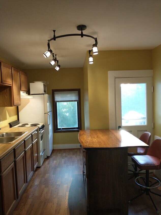 Foto principal - 1226 S 9th St