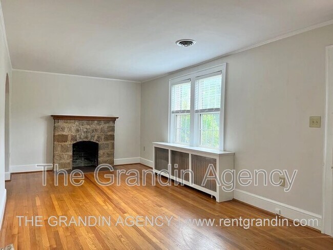 Foto del edificio - 1668 Brandon Avenue Southwest