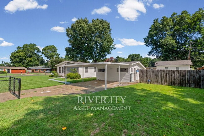 Photo - 5040 Colewood Ave (Memphis, TN) House