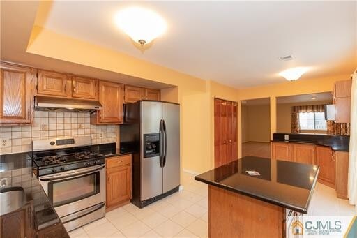 Foto del edificio - 15 Firethorn Dr