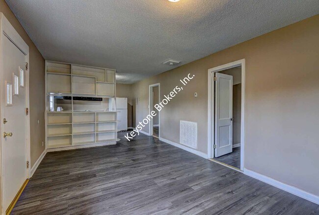 Foto del edificio - 1640 Kitchens Rd