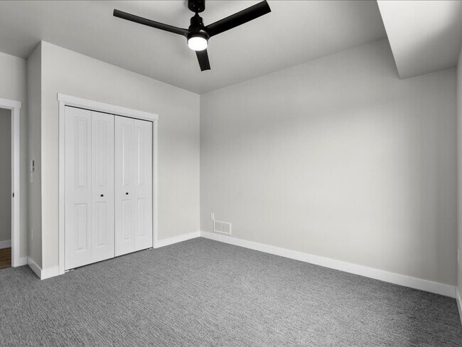 Foto del edificio - 8 Jaro Wy