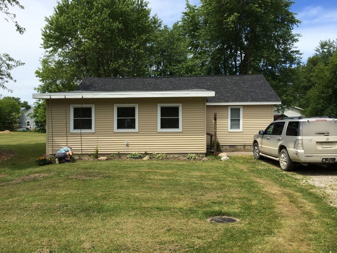 Primary Photo - 7273 Portal Rd