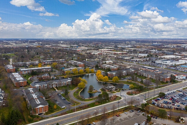Foto aérea - Versailles on the Lakes Schaumburg