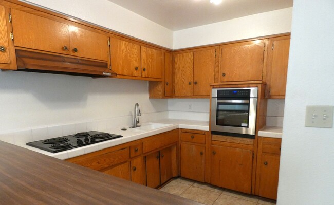 Foto del edificio - Breezewood Dr. 12423
