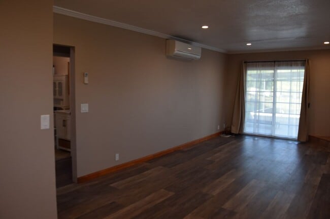 Building Photo - 11117 Hadler Dr