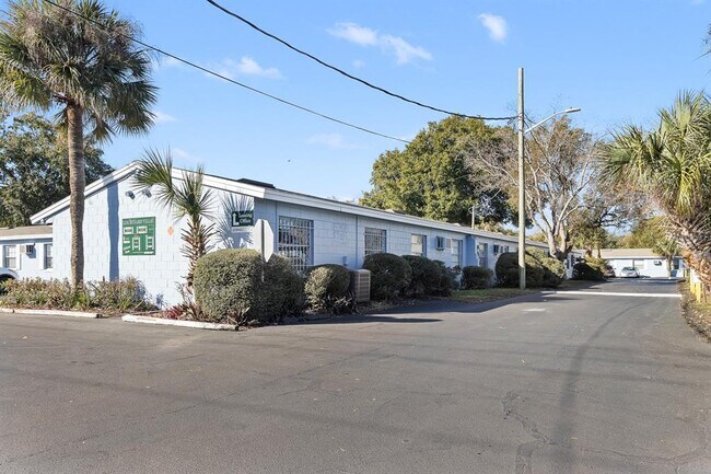 Building Photo - 3756 Trovati St