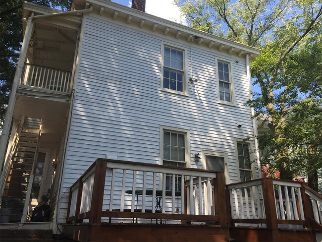 Building Photo - 511 W 32nd St