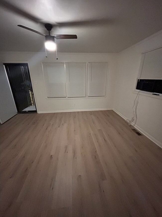 Living Room - 3007 Central Ave