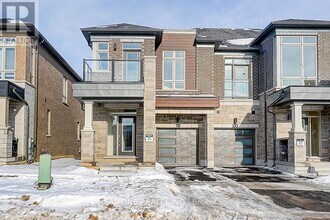 Building Photo - 18 Mace Ave