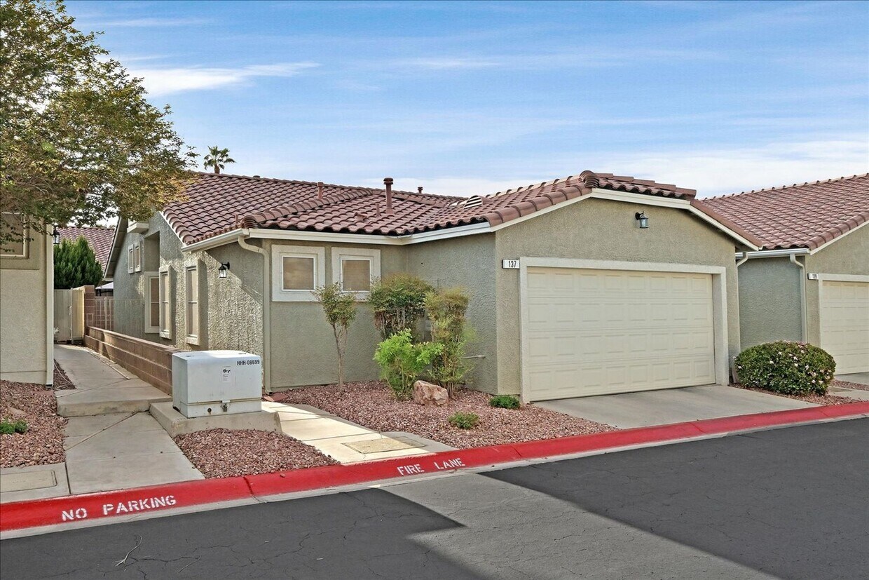 Foto principal - Green Valley Town House