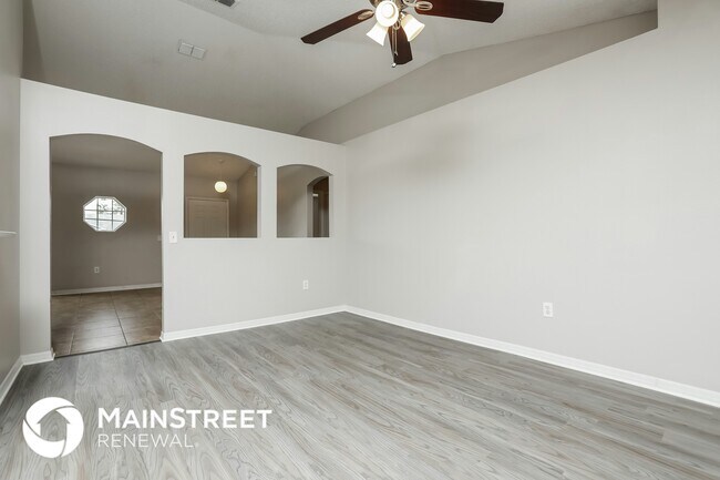 Building Photo - 2708 Derby Dr