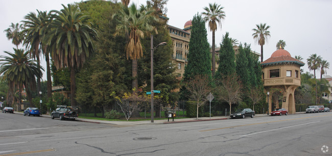 Foto del edificio - Historic Castle Green Hotel & Apartments