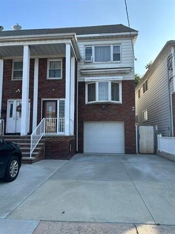 Building Photo - 374 Cator Ave