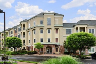 Building Photo - 2211 Xanadu Lane