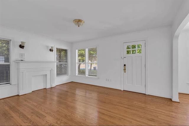 Foto del edificio - 6122 Tremont St