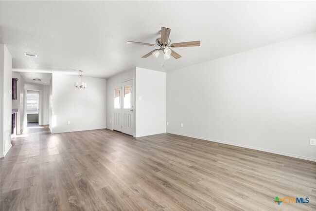 Foto del edificio - 107 Lost Trl