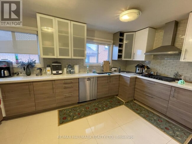 Building Photo - 7 Sepia Dr