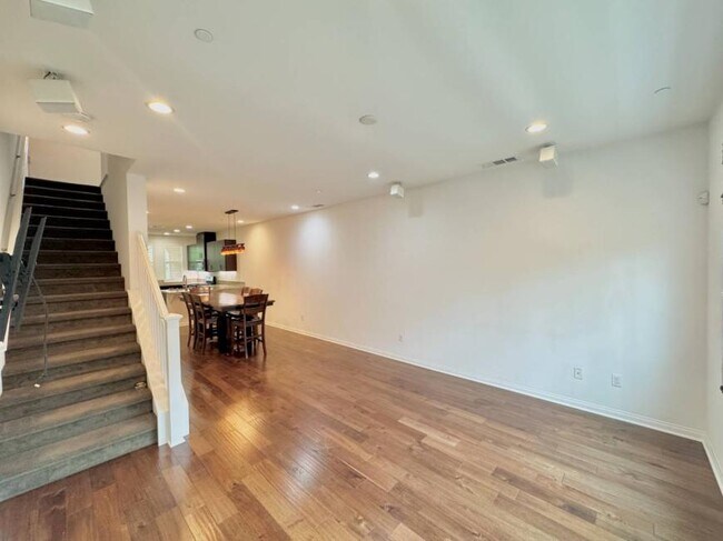 Foto del edificio - 2.0 bedroom in Azusa California 91702
