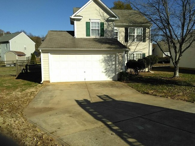 Building Photo - 114 Brewster Ct