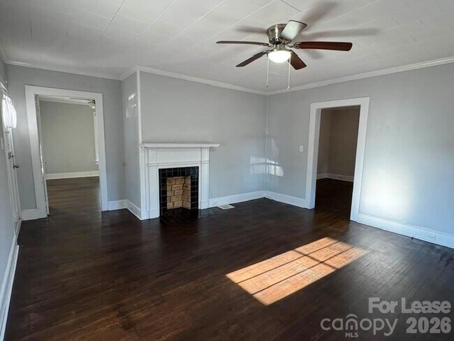 Foto del edificio - 70 Crowell Dr NW