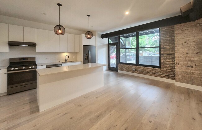 Foto del edificio - 3228 W Palmer St