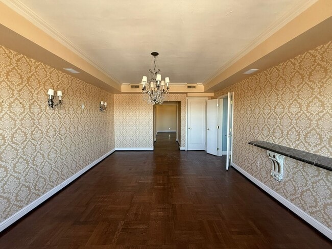 Interior Photo - The Royal York Apartments
