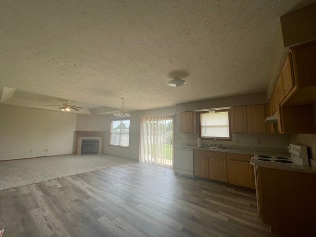 Building Photo - 3772 W Ridgeway St