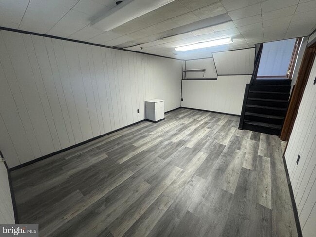 Building Photo - 172 Chapel Dr