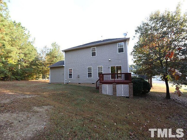 Building Photo - 80 Clubhouse Dr