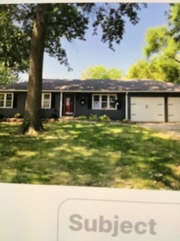 Foto principal - 15004 Broadmoor St
