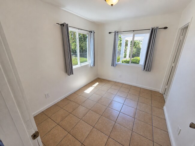Foto del edificio - Spacious 2 Bed + Office / 2 Bath Home with Gated Yard, In-Unit Laundry & Exceptional Outdoor Space