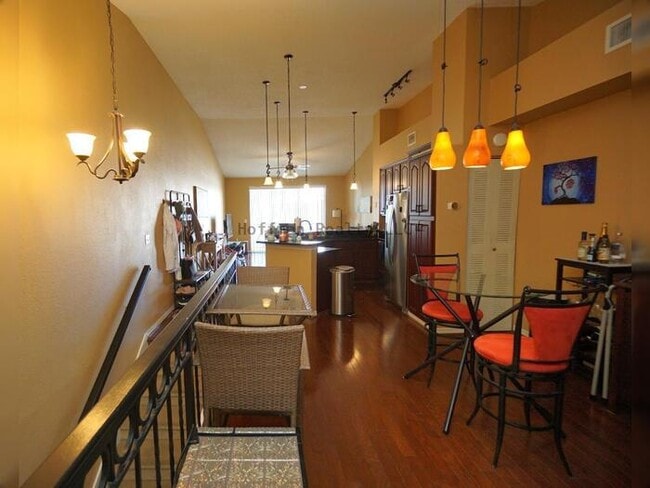 Photo - Harbour Island - Resort Style Living in a ... Apartment