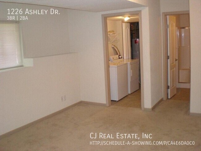 Building Photo - 1226 NW Ashley Dr