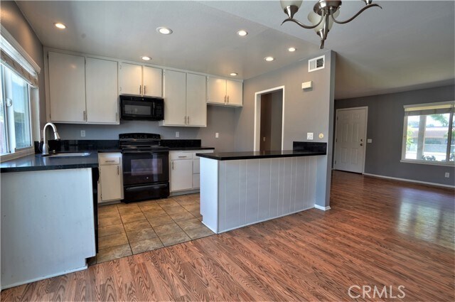 Building Photo - 4831 Karen Ann Ln